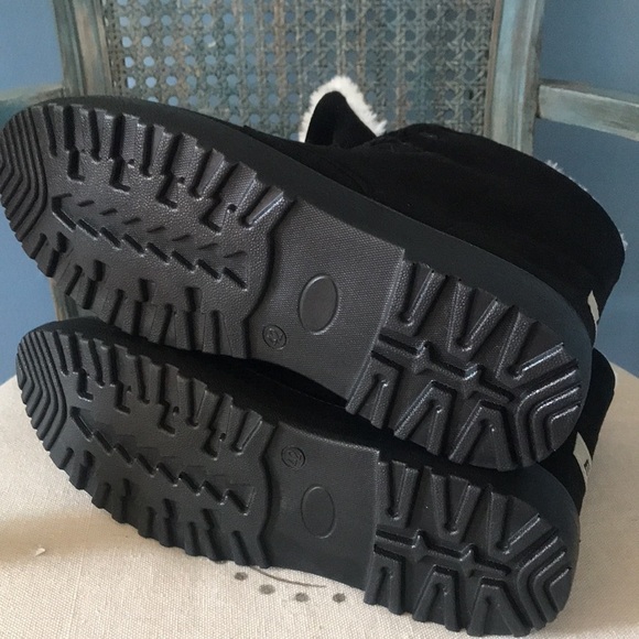 NWOT E03 black faux suede and white faux fur lace up combat boots size 42/10 - Picture 8 of 13